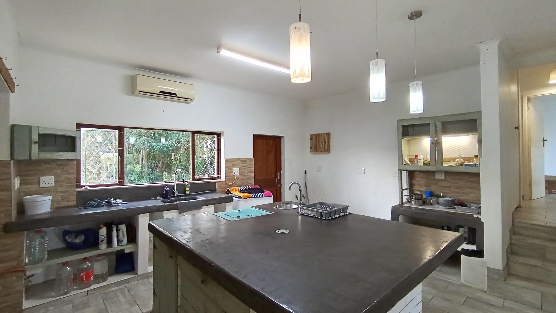 Kitchen - 31 square meters of property in Pennington