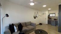 Lounges - 14 square meters of property in Ballitoville