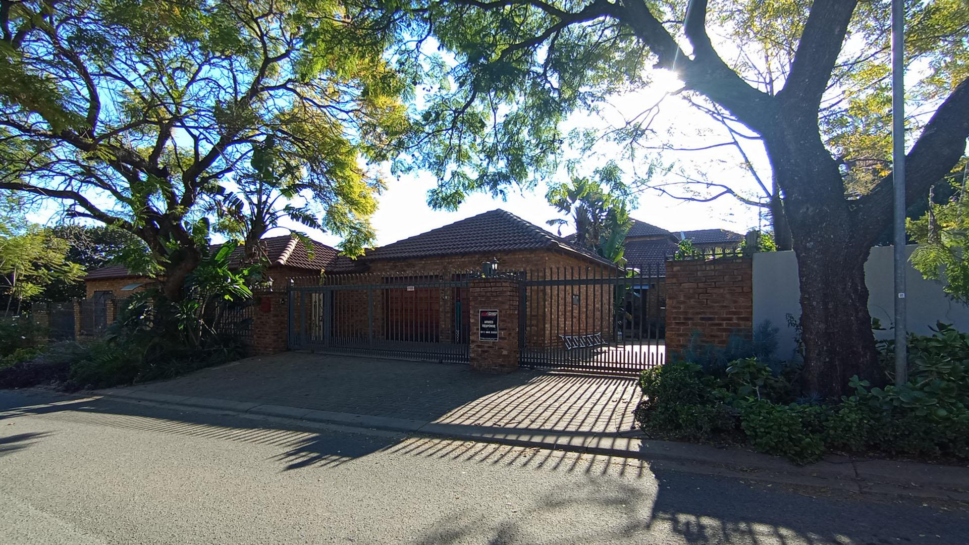 Front View of property in Douglasdale