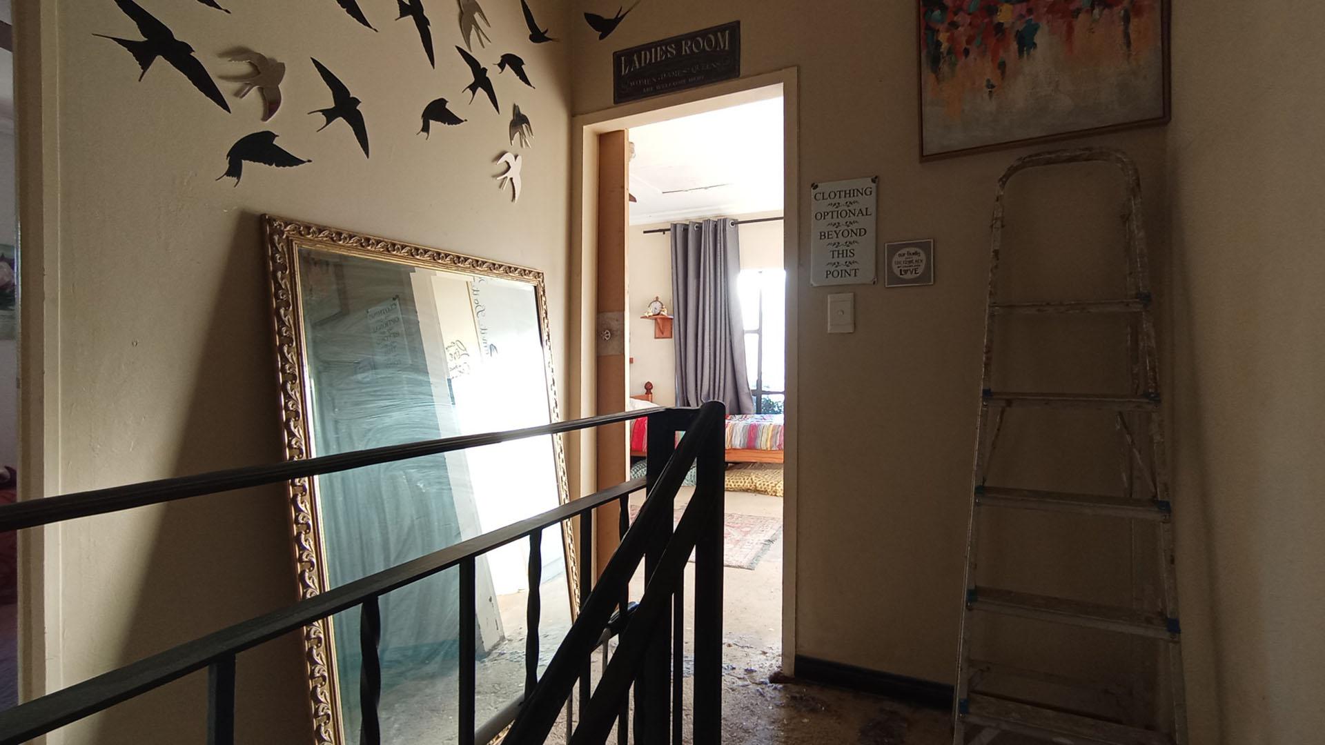 Spaces - 19 square meters of property in Douglasdale