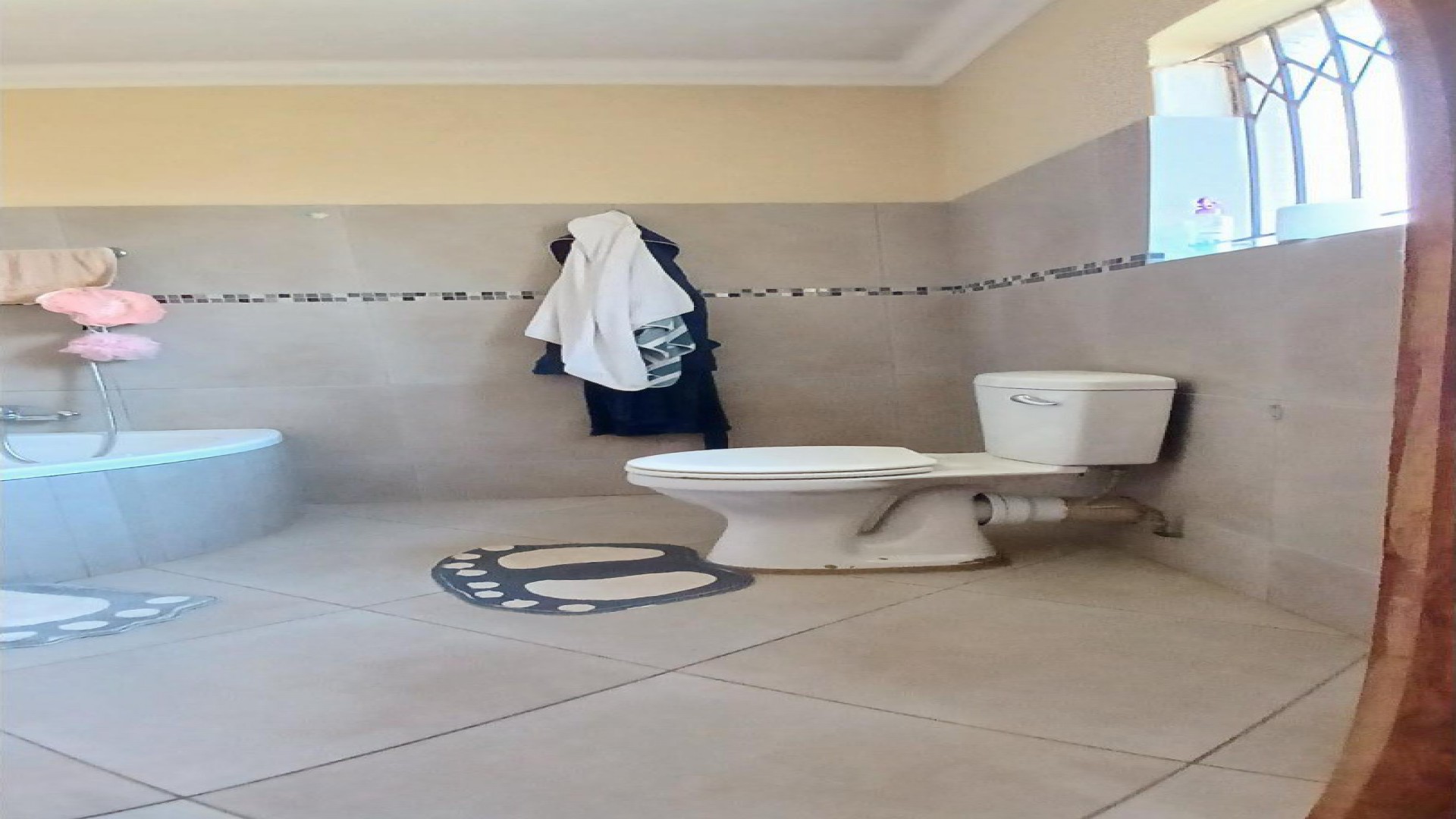 Bathroom 1 of property in Kudube