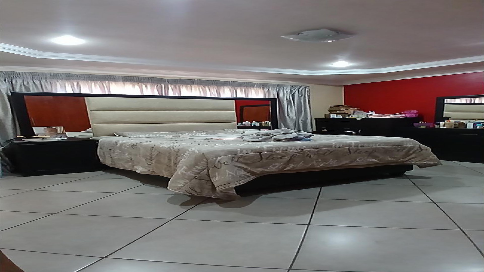 Bed Room 1 of property in Kudube