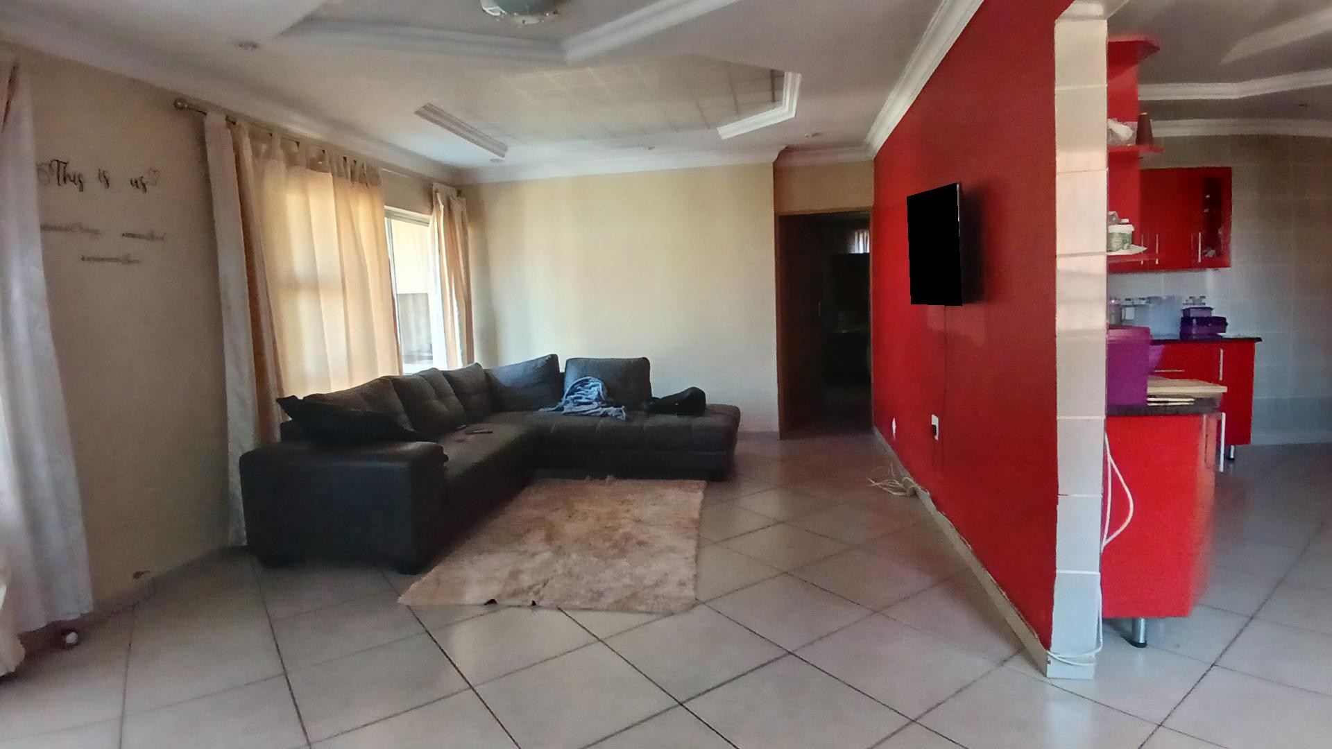 Lounges of property in Kudube