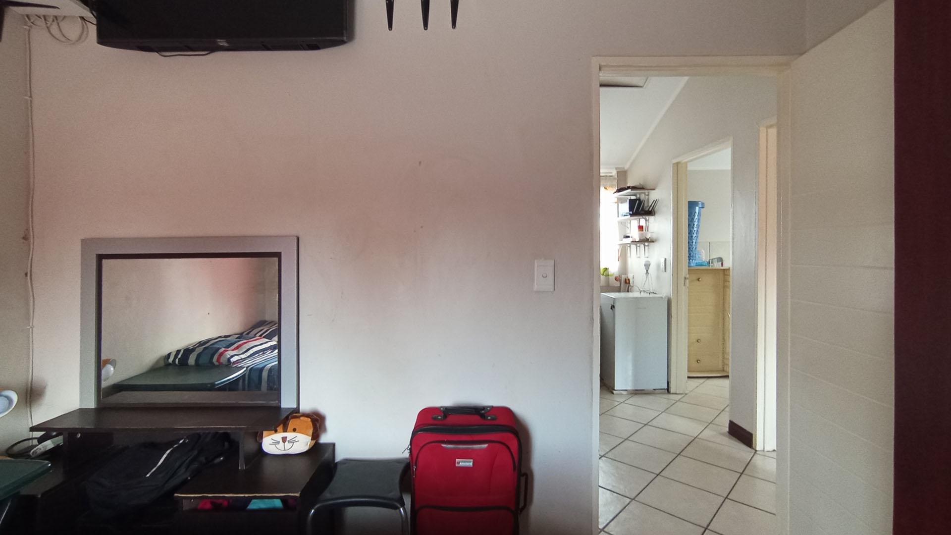 Bed Room 2 - 8 square meters of property in Willow Glen