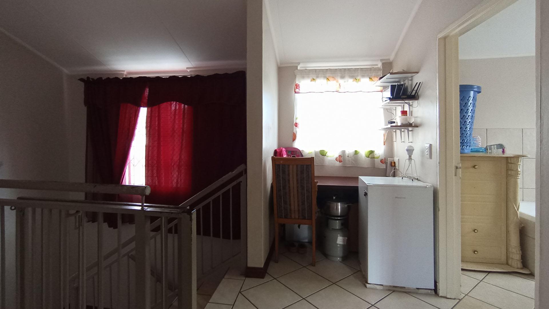 Spaces - 30 square meters of property in Willow Glen