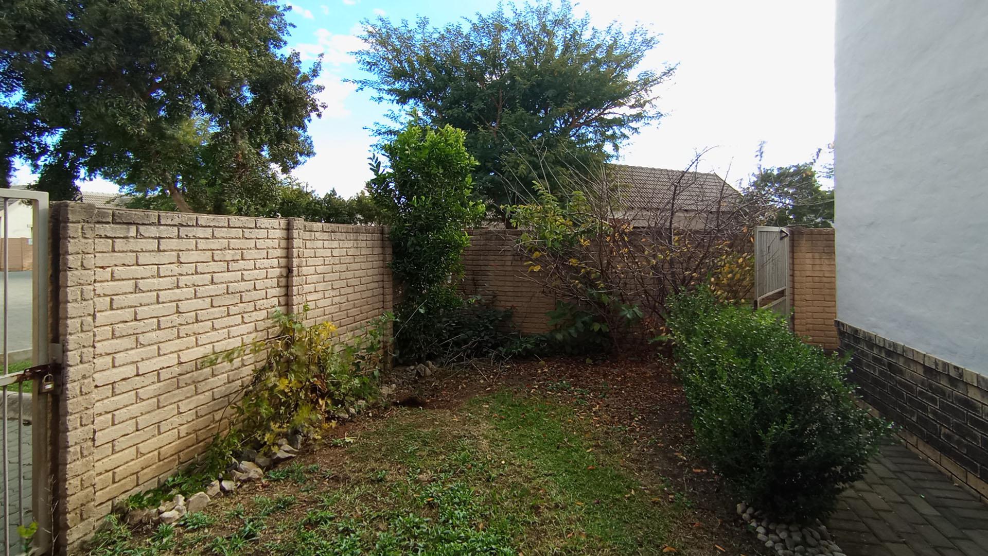 Front View of property in Willow Glen