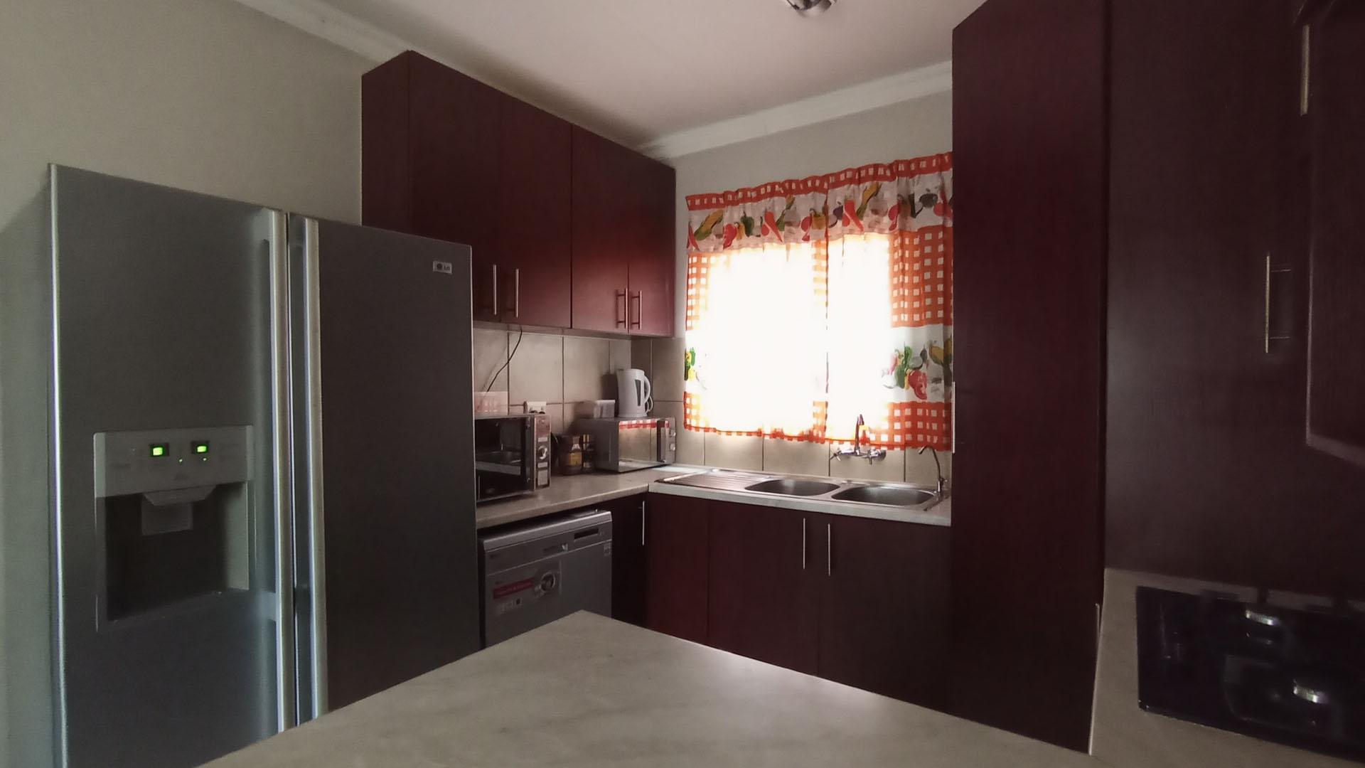 Kitchen - 5 square meters of property in Willow Glen