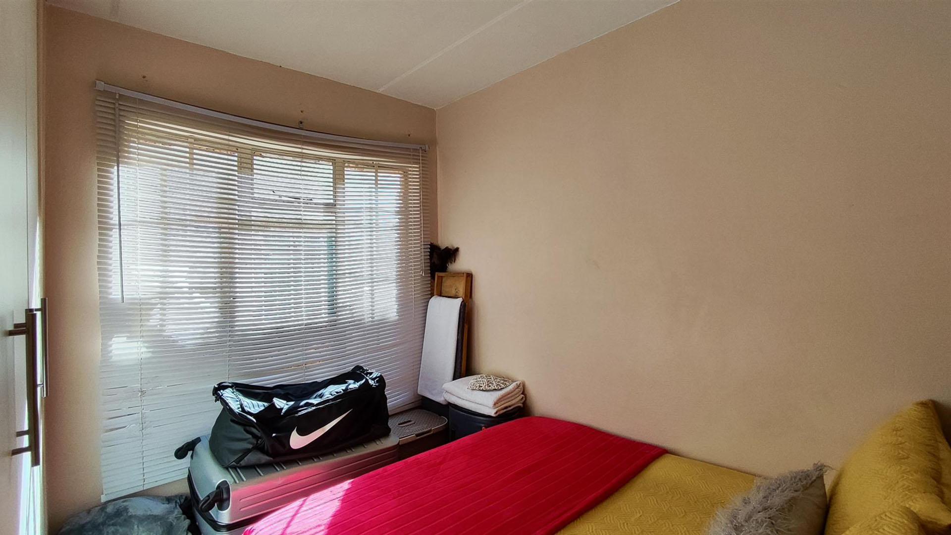 Bed Room 2 - 8 square meters of property in Kempton Park