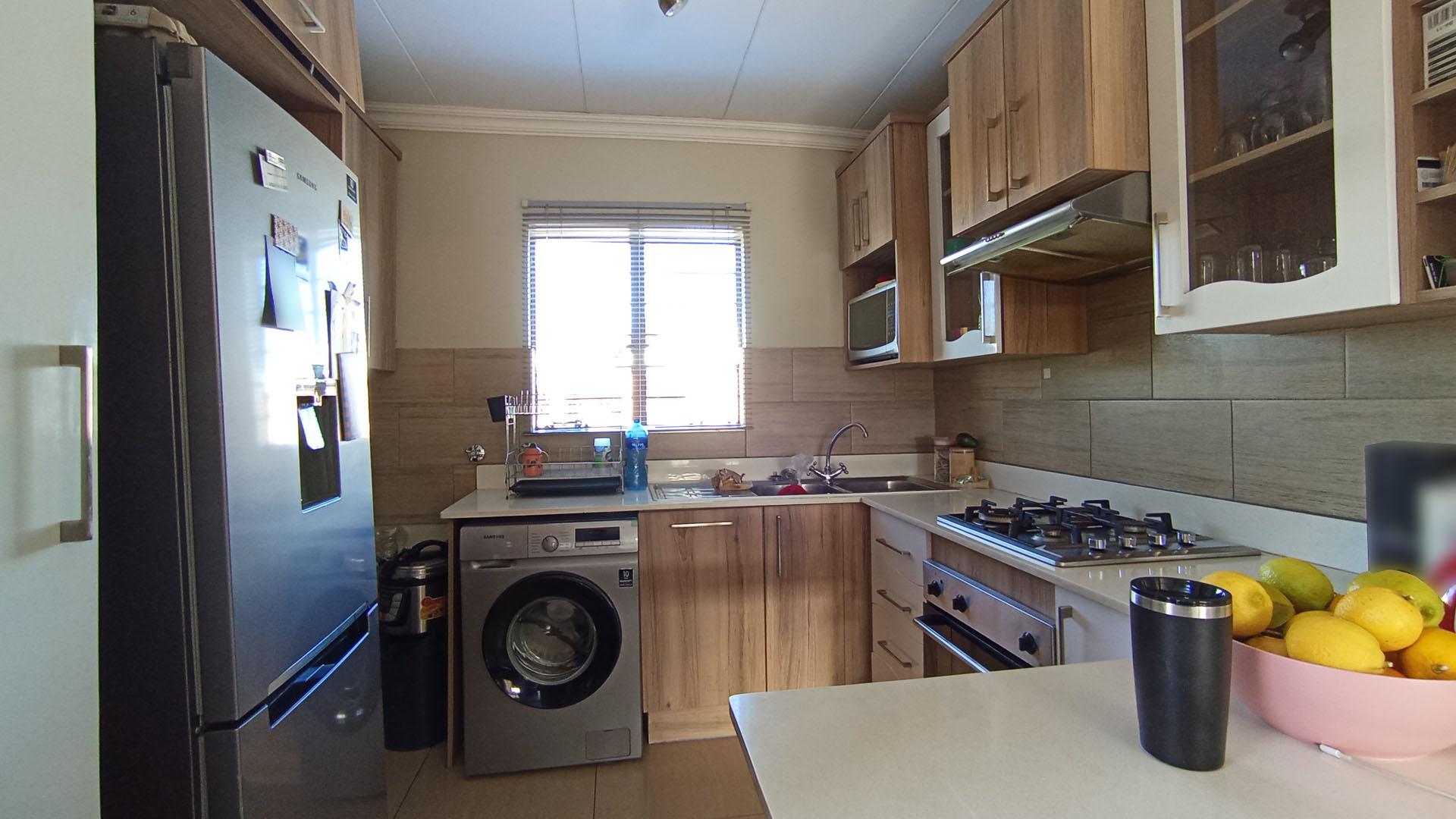 Kitchen - 8 square meters of property in Andeon