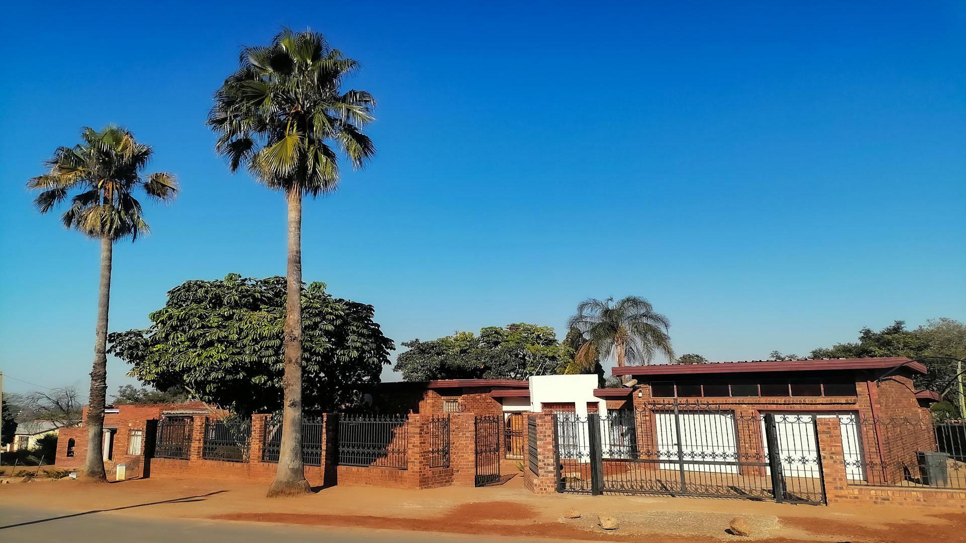 Front View of property in Ga-Rankuwa