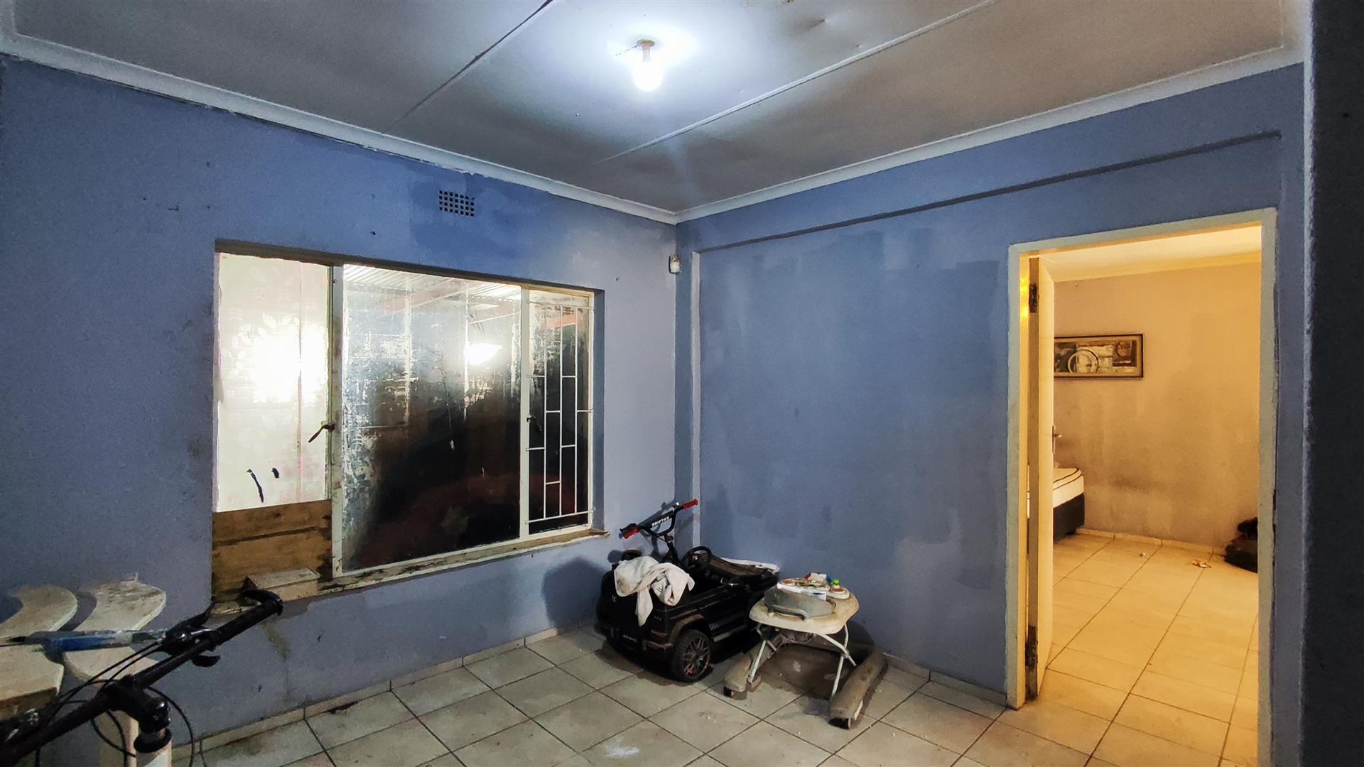 Study - 11 square meters of property in Brakpan