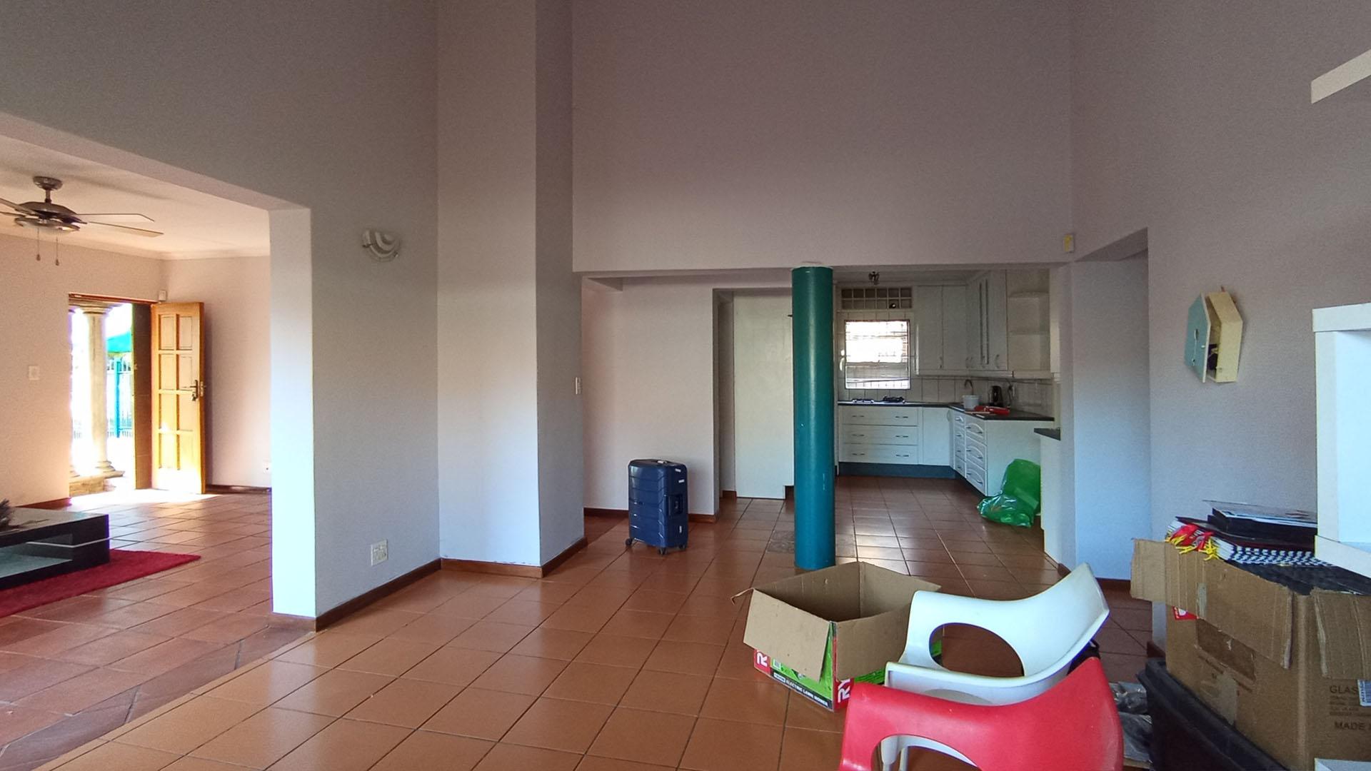 Dining Room - 22 square meters of property in Doornpoort