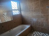  of property in Mandelapark
