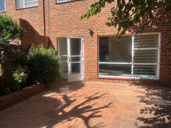 3 Bedroom Simplex for Sale For Sale in Bedford Gardens - MR680010