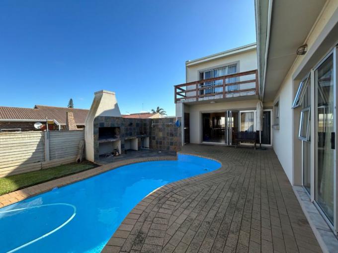 3 Bedroom House for Sale For Sale in Noorsekloof - MR680011