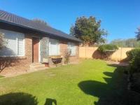 3 Bedroom 1 Bathroom Simplex to Rent for sale in Rooihuiskraal North