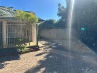  of property in Geelhoutpark