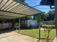  of property in Geelhoutpark