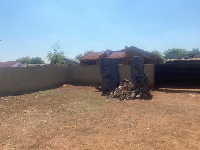 Land for Sale For Sale in Vosloorus - MR680042