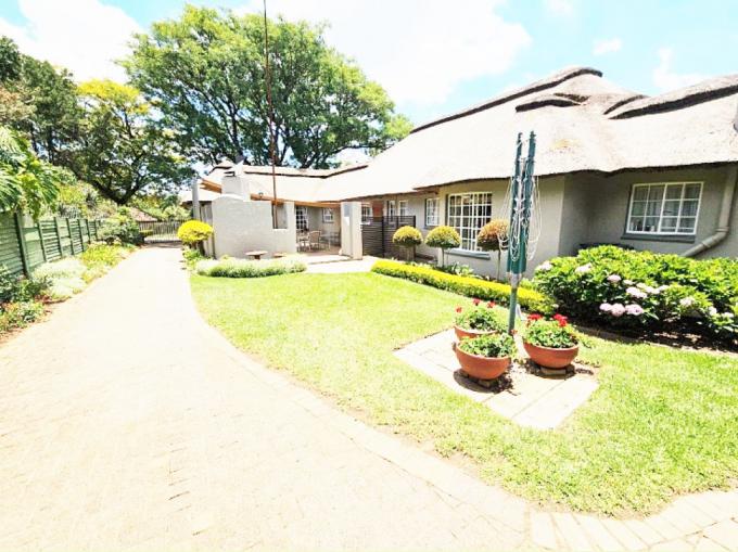 4 Bedroom House for Sale For Sale in Rooihuiskraal - MR680046