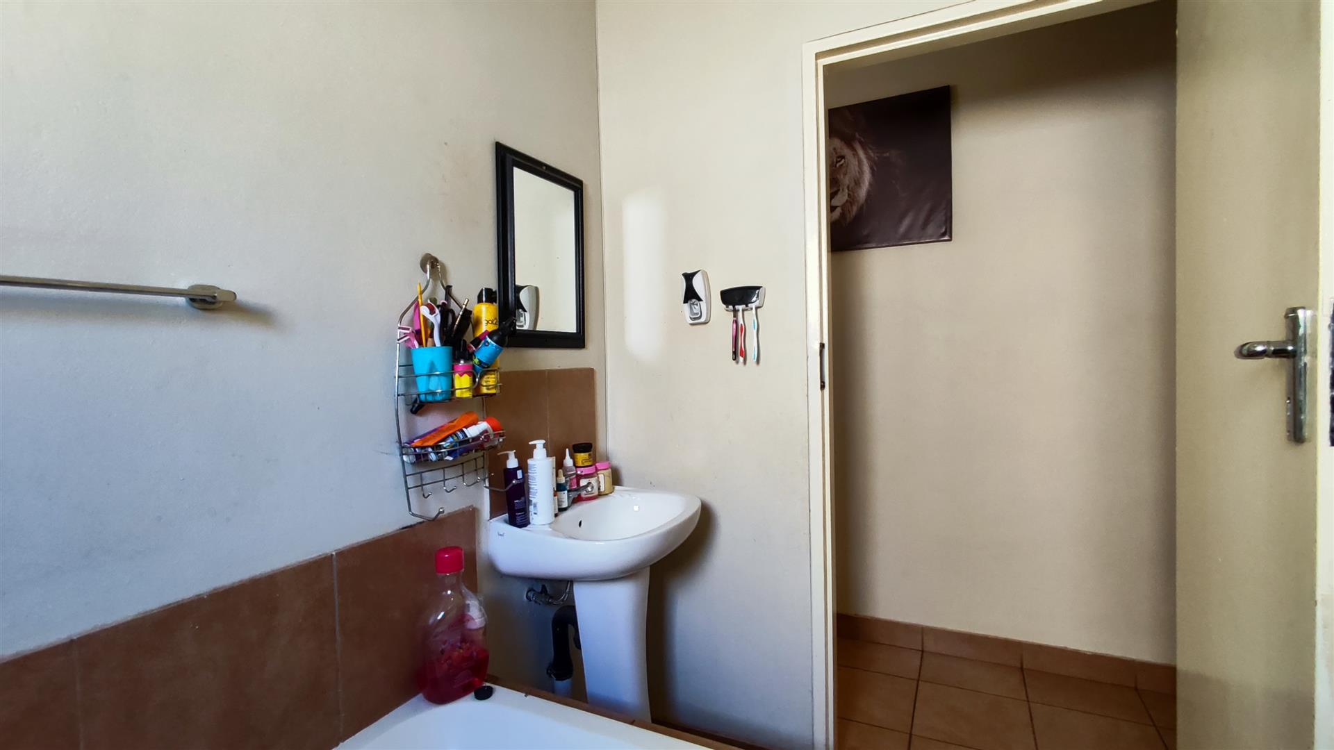 Bathroom 1 - 5 square meters of property in Watervalspruit