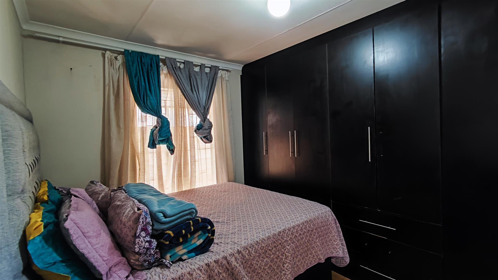Main Bedroom - 11 square meters of property in Watervalspruit
