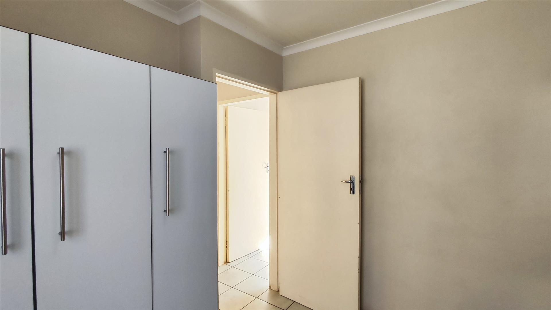 Bed Room 1 - 9 square meters of property in Sky City