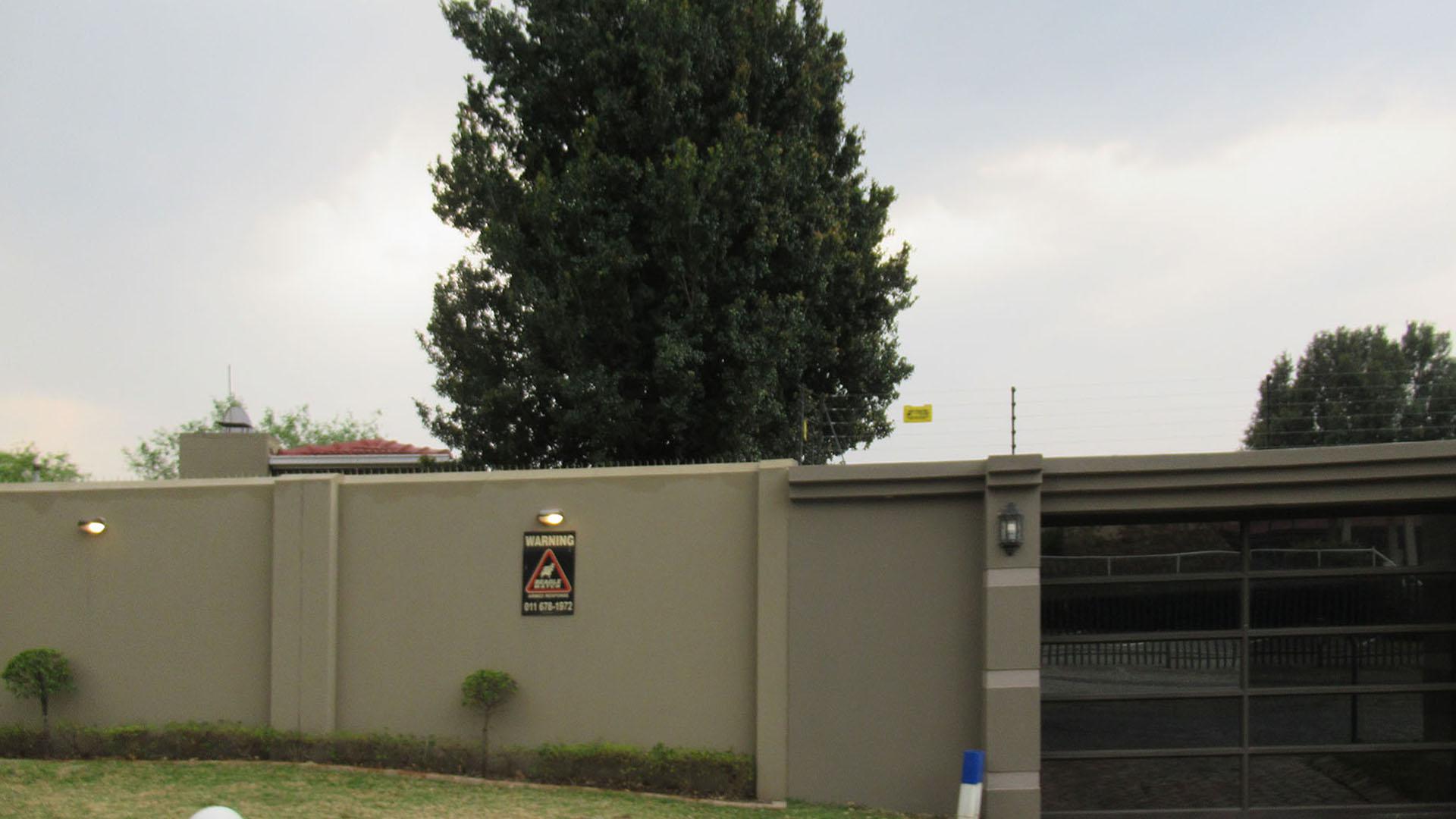Front View of property in Blairgowrie