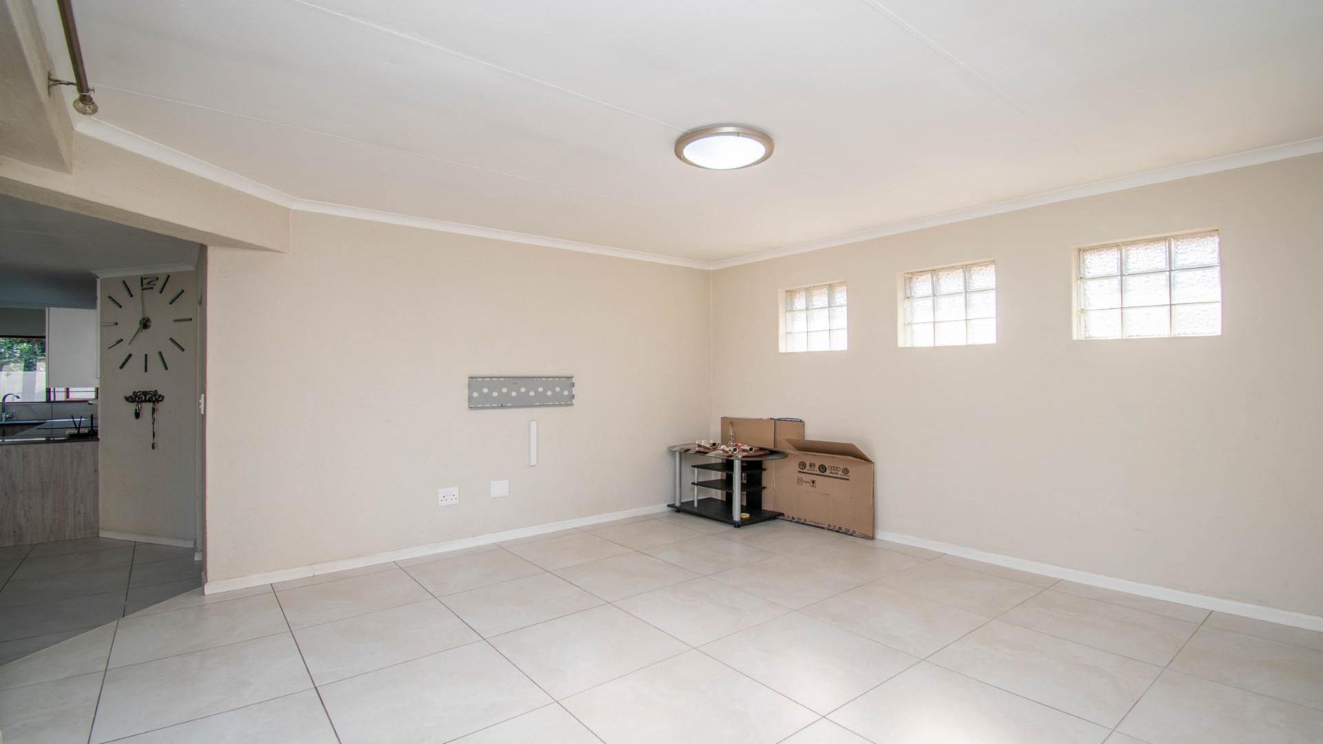 Lounges of property in Jukskei Park