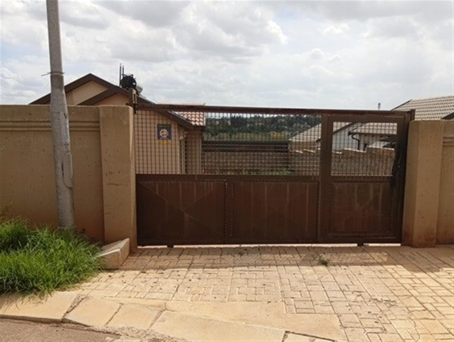 Front View of property in Wilfordon