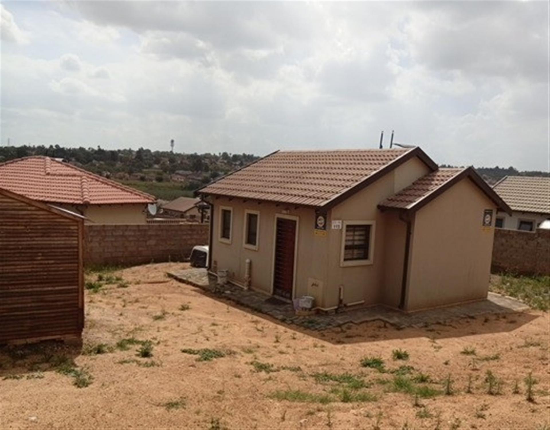 Front View of property in Wilfordon
