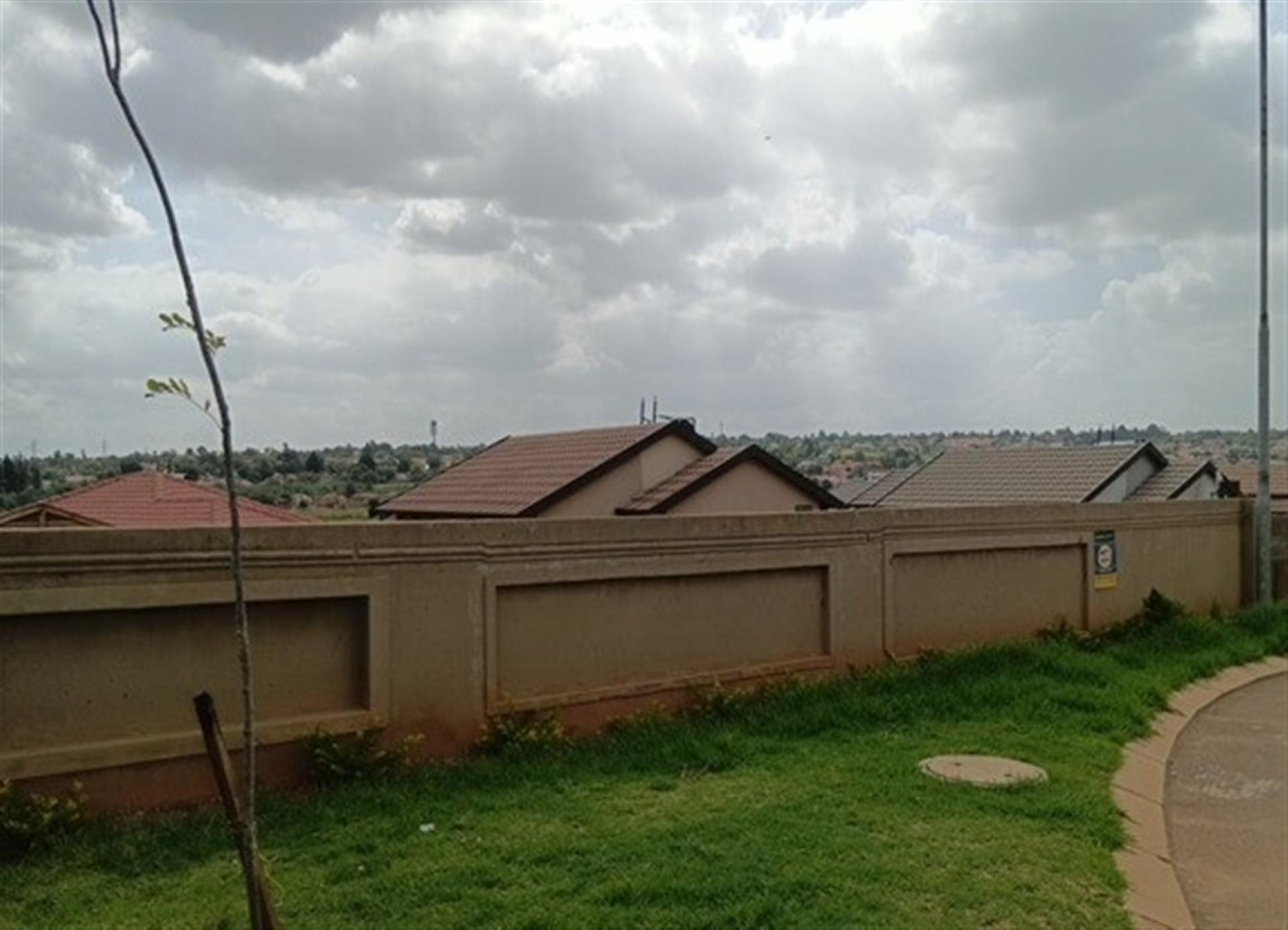 Front View of property in Wilfordon