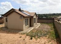 Front View of property in Wilfordon