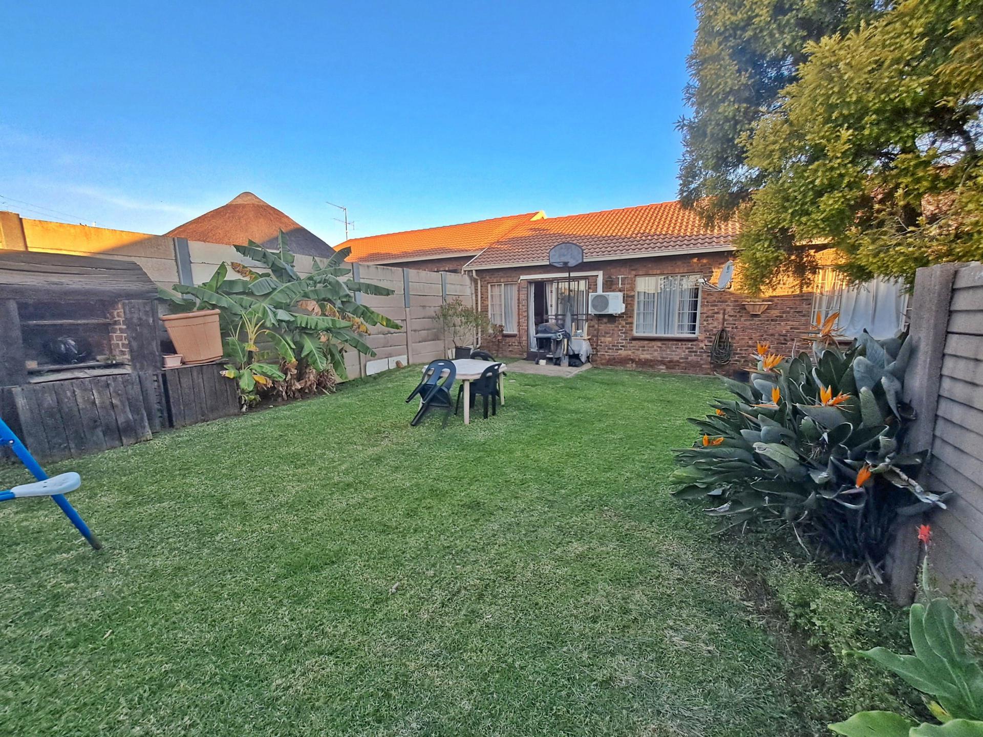  of property in Rooihuiskraal
