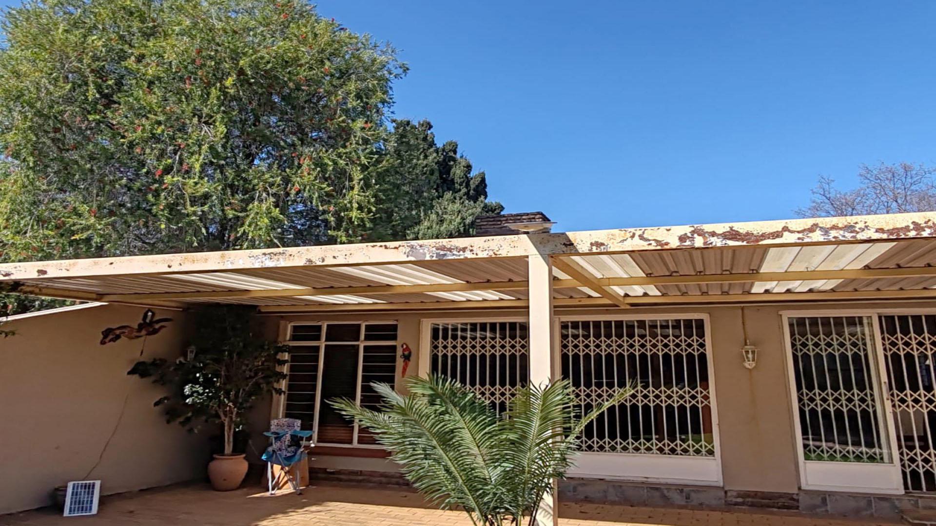 Patio - 32 square meters of property in Morehill