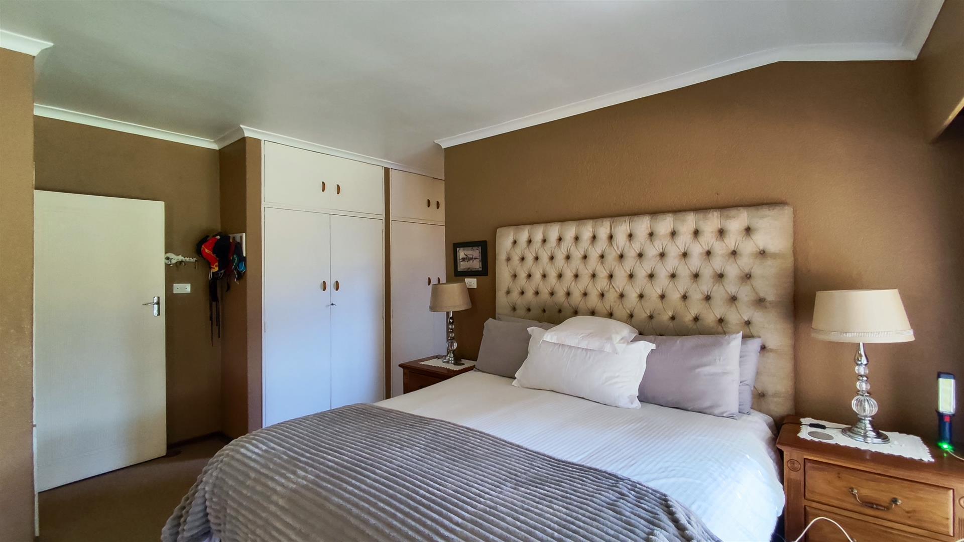 Main Bedroom - 17 square meters of property in Morehill