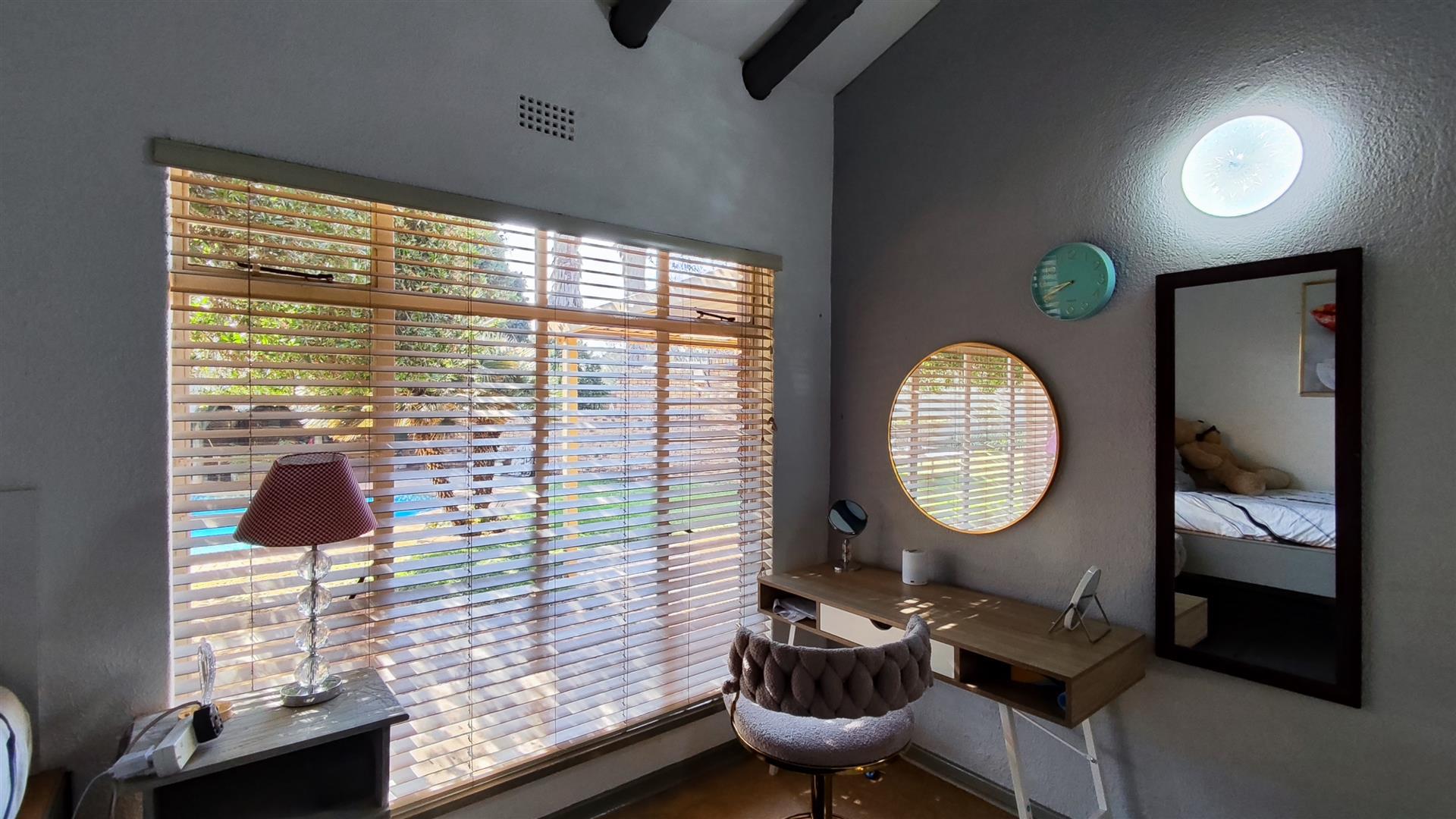 Bed Room 2 - 12 square meters of property in Morehill