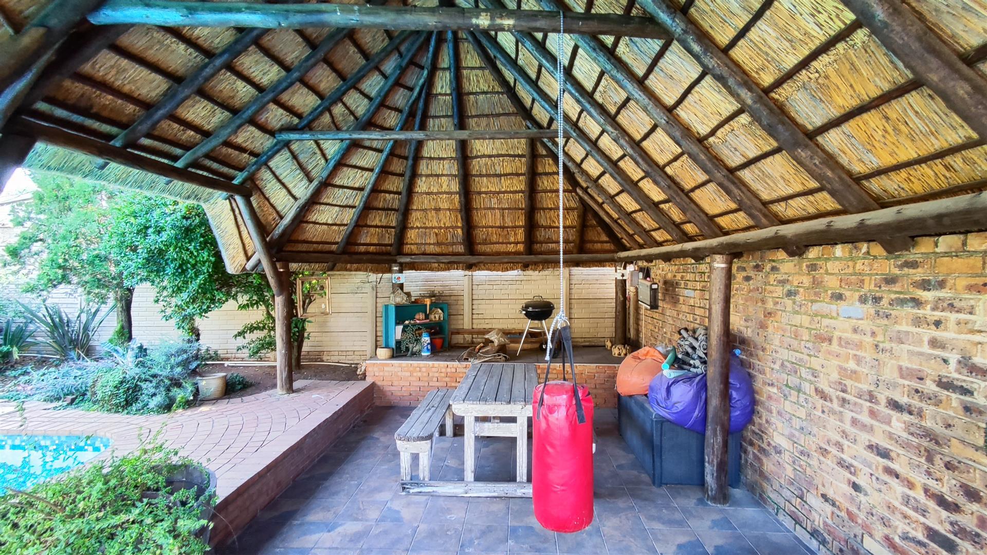 Entertainment of property in Morehill