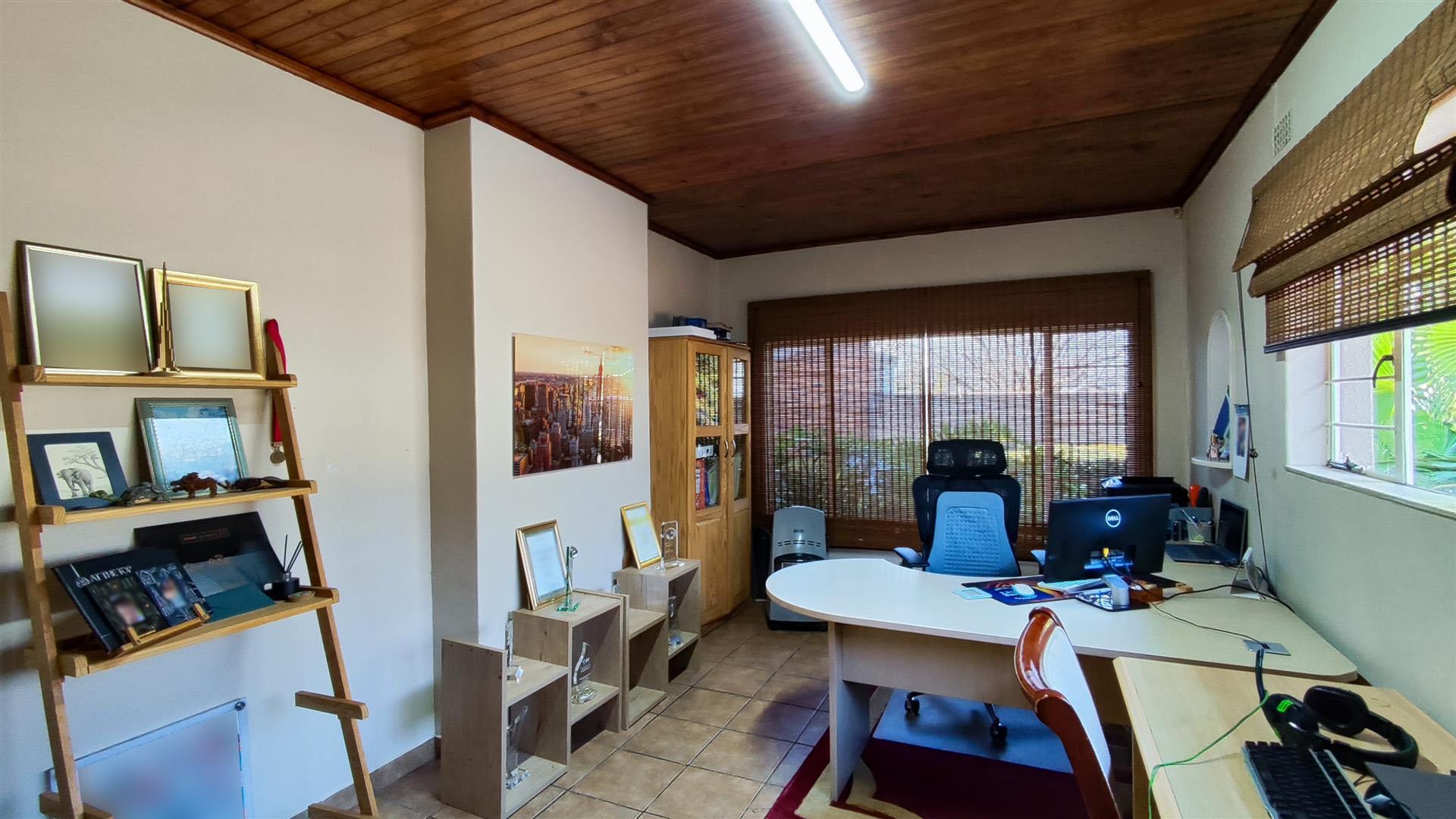 TV Room - 21 square meters of property in Morehill