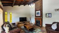 Lounges - 27 square meters of property in Morehill