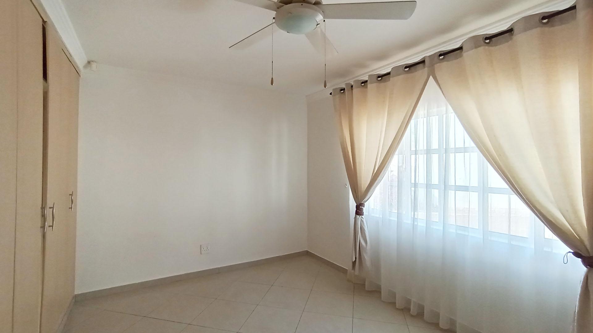 Main Bedroom - 20 square meters of property in Ramsgate