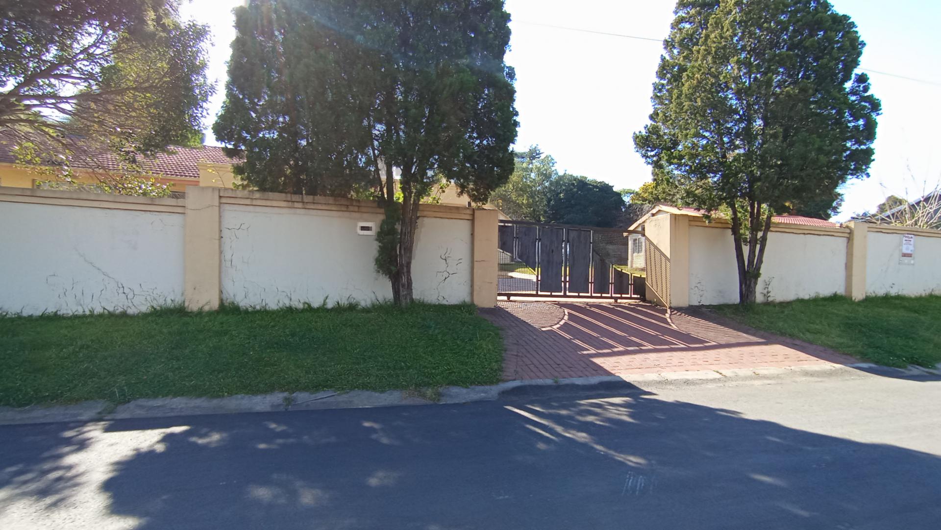 Front View of property in Quellerina