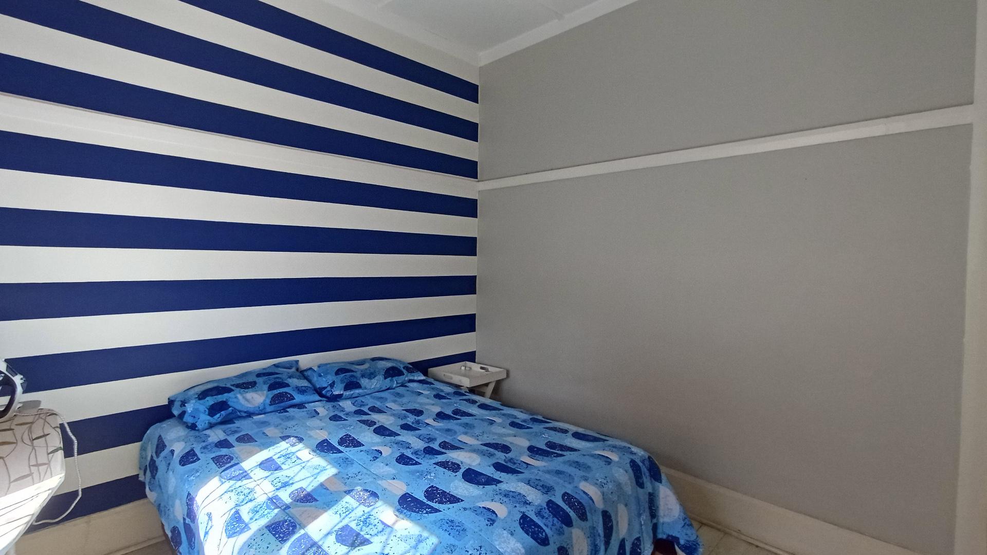 Bed Room 2 - 14 square meters of property in Bulwer (Dbn)