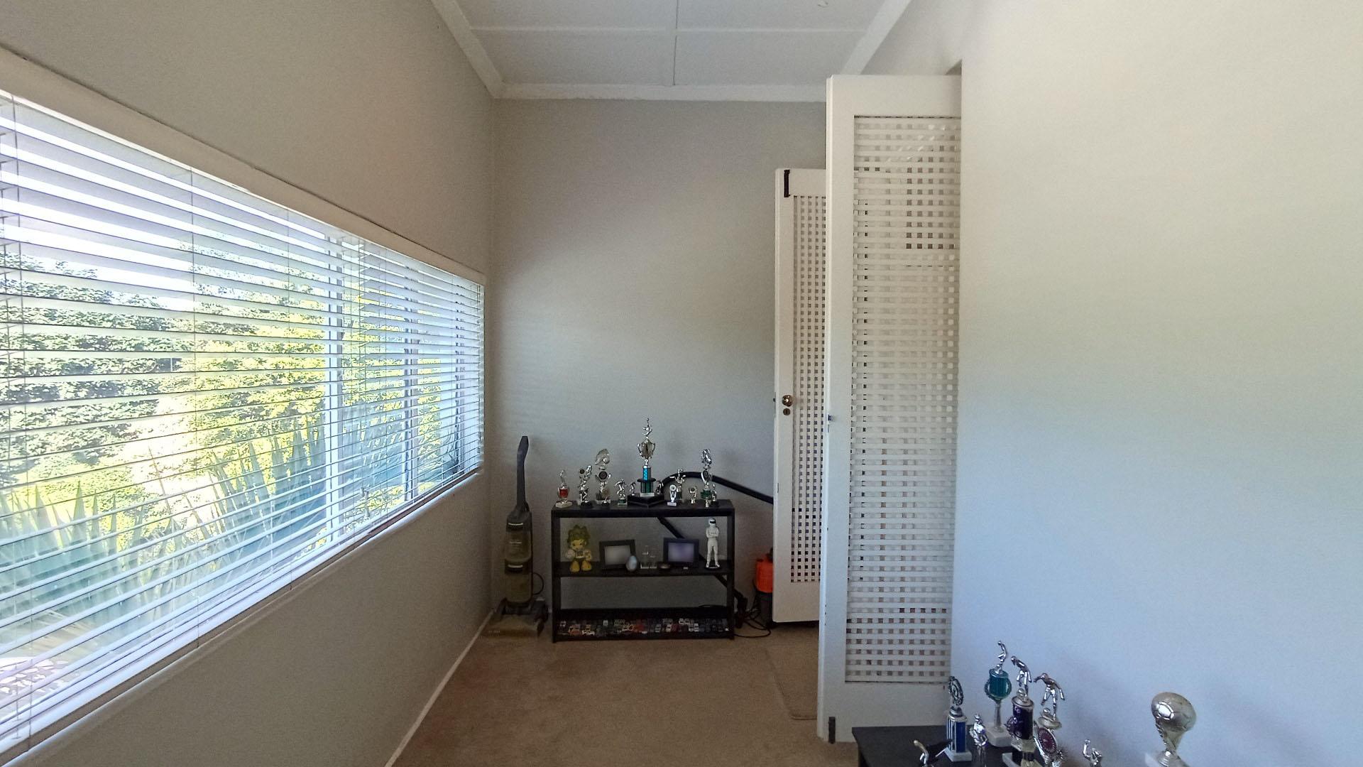 Study - 12 square meters of property in Bulwer (Dbn)