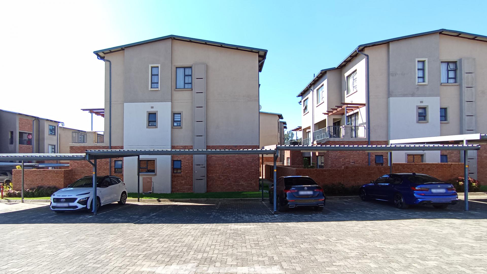 Front View of property in Wilgeheuwel 