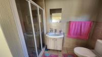 Bathroom 1 of property in Wilgeheuwel 