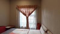 Bed Room 1 - 9 square meters of property in Wilgeheuwel 
