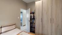 Bed Room 1 - 9 square meters of property in Wilgeheuwel 