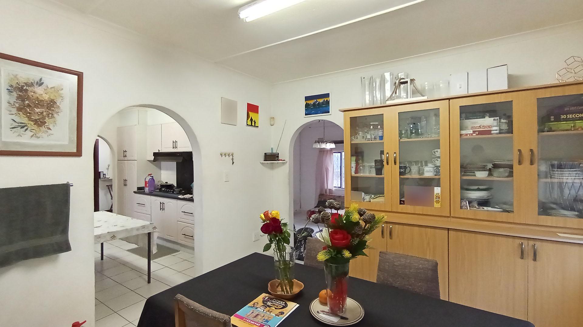 Dining Room - 14 square meters of property in Hazelwood KZN