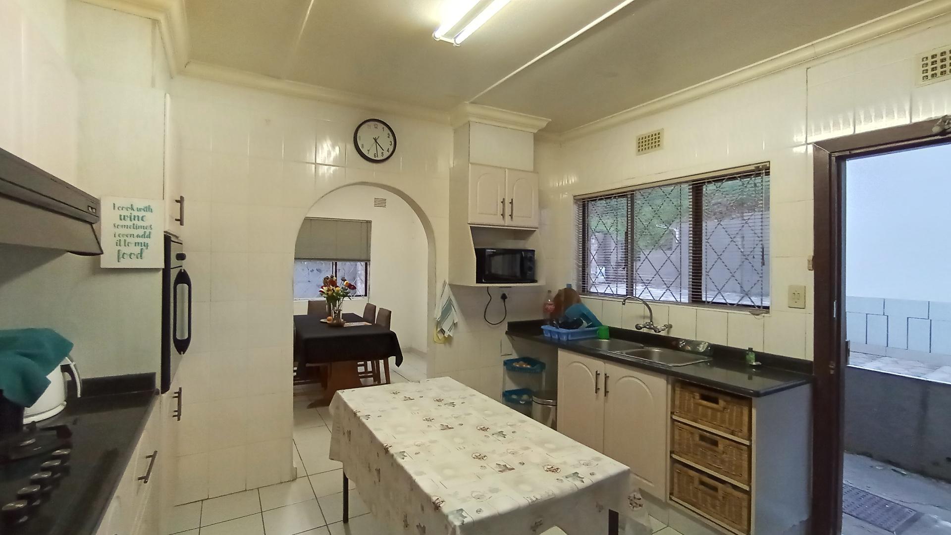 Kitchen - 15 square meters of property in Hazelwood KZN